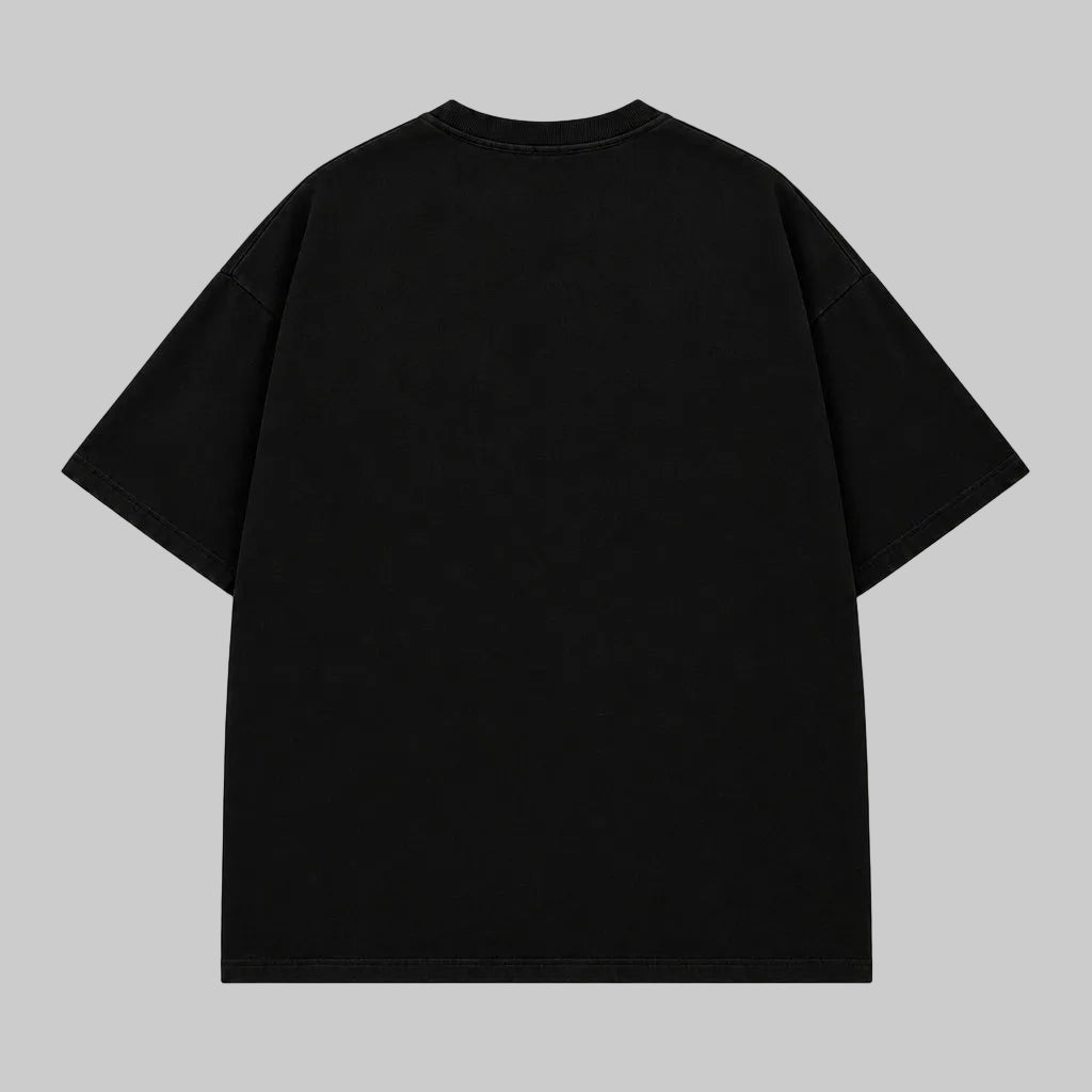 Vista sin estampado de la camiseta negra NEZUKO × TOMIE.