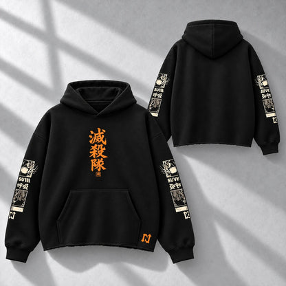 Hoodie Zenitsu Agatsuma de Kimetsu no Yaiba en burda pesada negra de 410 g, boxy y sin rib inferior, diseño pecho + mangas: vistas frontal y trasera — NEXO Street.